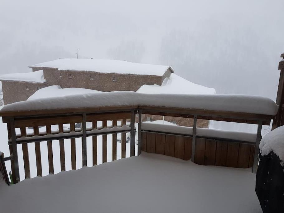 Ferienwohnung 2 Pieces Avec Terrasse Et Vue Sur Les Pistes Isola 2000 Exterior foto